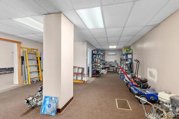$342,500 | 21229 Northland Drive, Paris, MI 49338