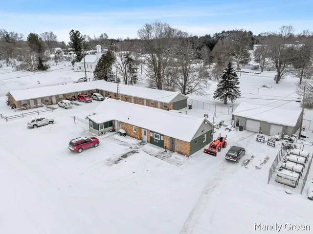 $375,000 | 21229 Northland Drive, Paris, MI 49338