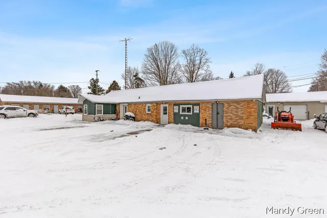 $375,000 | 21229 Northland Drive, Paris, MI 49338