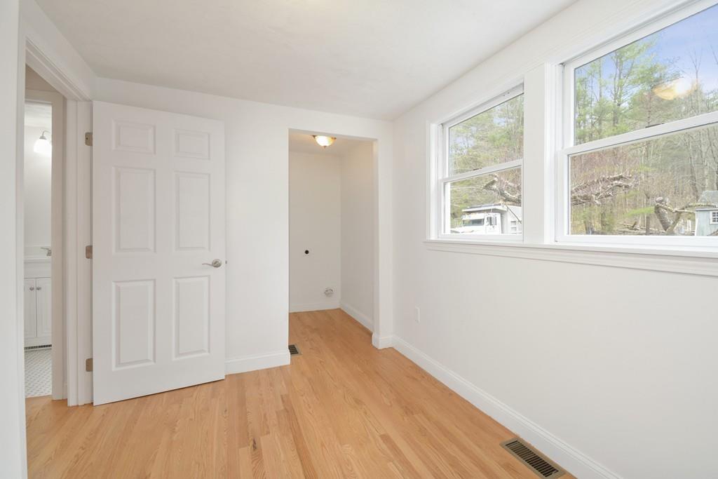 662 Old Harvard Road Boxborough, MA 01719 - Photo 8 of 19 Gallery Image 8