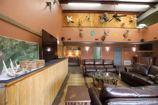 $3,250,000 | 1608 County Road 711, Matthews, MO 63867