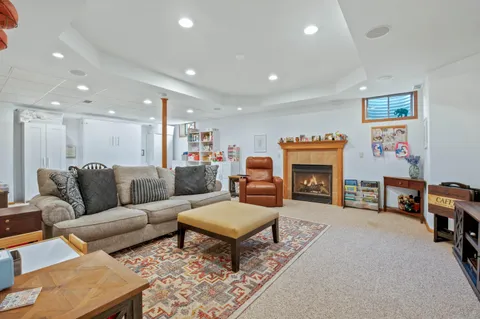 $634,999 | 6732 Yale Drive, Franklin, WI 53132