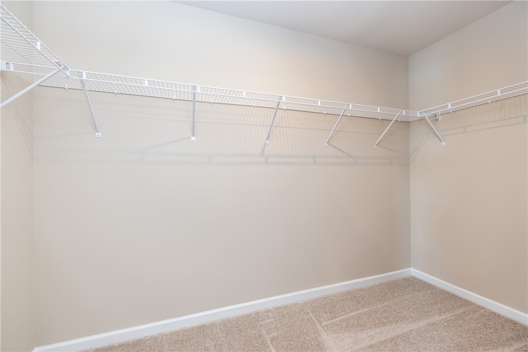 257 Nevins Road Henrietta, NY 14467 - Photo 28 of 39 Walk in closet (Owners bedroom)