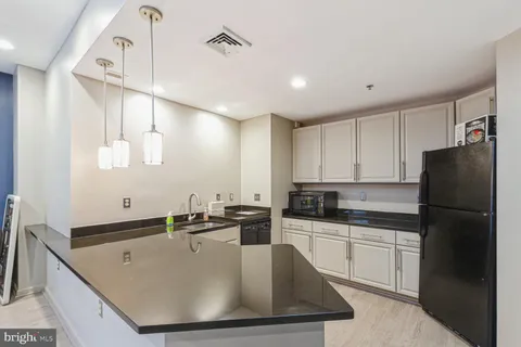 $3,400 | 1201 East-West Highway, Unit 238, Silver Spring, MD 20910