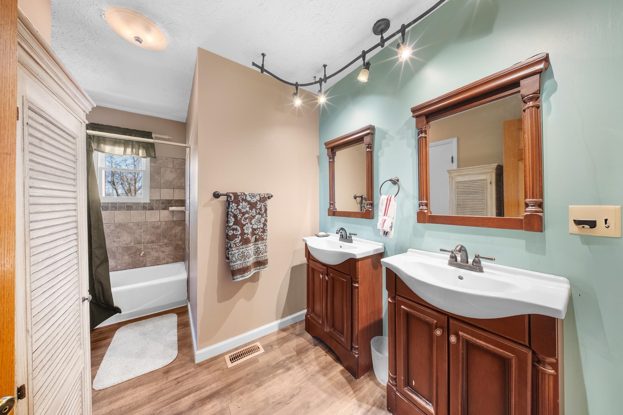 7404 Nekirk Road Ashland, KY 41102 - Photo 10 of 29