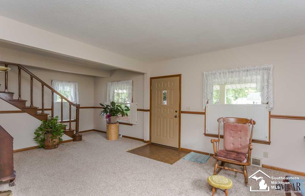 8265 Monroe Road Lambertville, MI 48144 - Photo 7 of 29