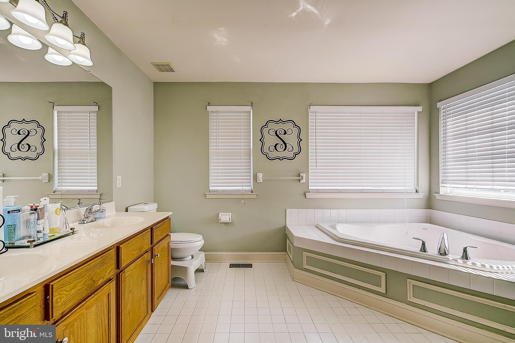 111 White Cedar Drive Sicklerville, NJ 08081 - Photo 30 of 45