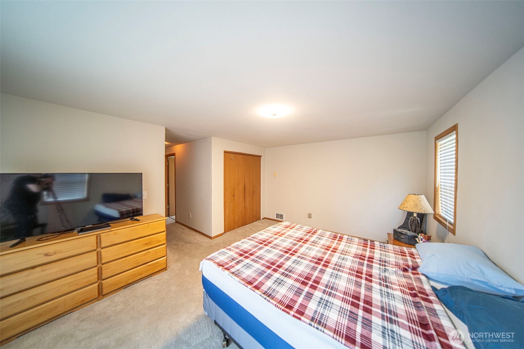 2196 North Bluff Road Greenbank, WA 98253 - Photo 13 of 26 Gallery Image 13