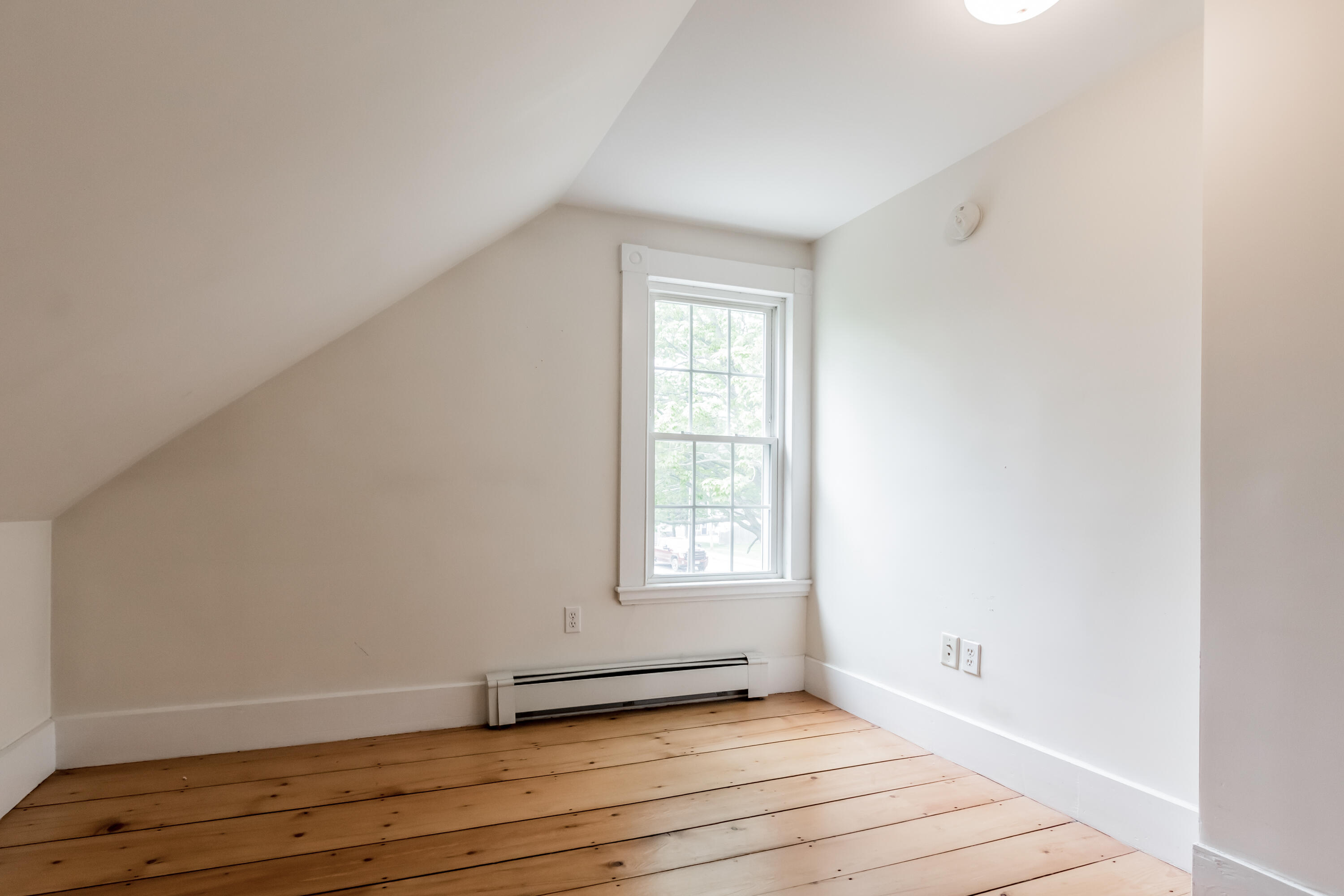 37 Spring Street Yarmouth, ME 04096 - Photo 24 of 32 20220516rf-72036