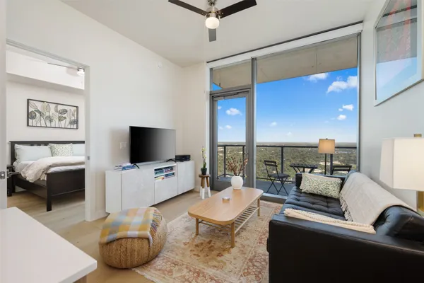 $3,600 | 44 East Avenue, Unit 3108, Austin, TX 78701