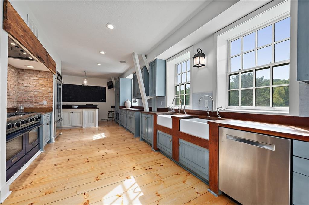 928 Blackburn Road Sewickley, PA 15143 - Photo 6 of 25