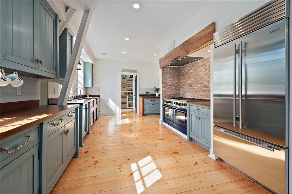 928 Blackburn Road Sewickley, PA 15143 - Photo 7 of 25