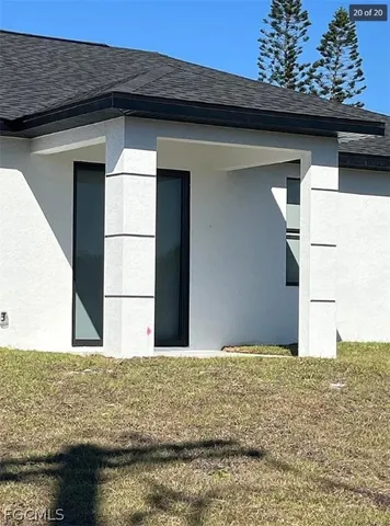 $2,300 | 3327 12th Street West, Lehigh Acres, FL 33971
