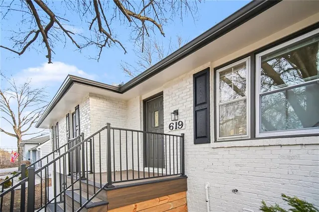 $358,000 | 619 East 109th Terrace, Kansas City, MO 64131