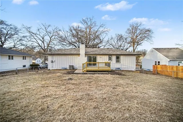 $358,000 | 619 East 109th Terrace, Kansas City, MO 64131