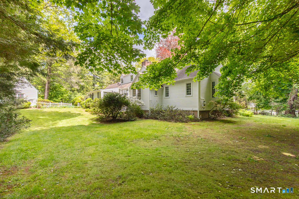 446 Amity Road Woodbridge, CT 06525 - Photo 35 of 40