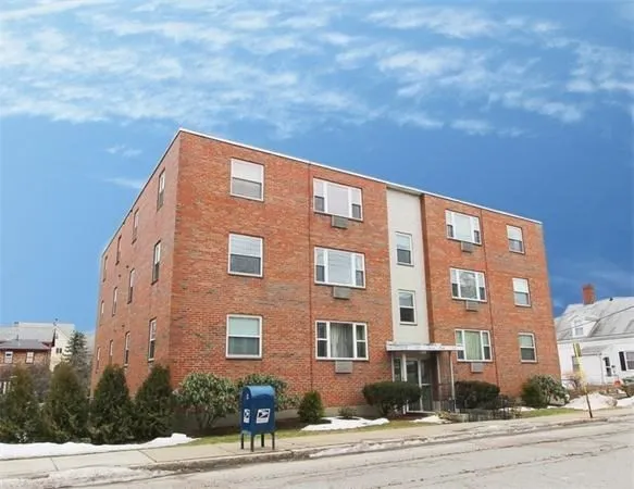 $2,700 | 107 Spring Street, Unit 32, Watertown, MA 02472