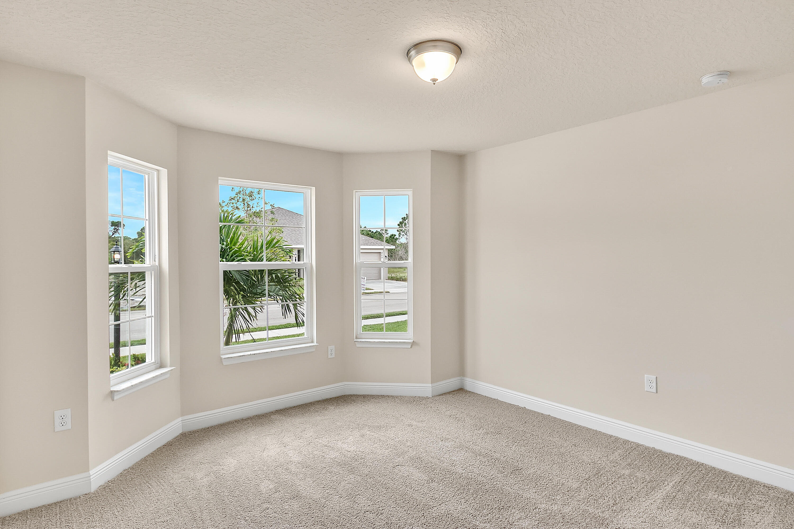 5363 Vespera Street Fort Pierce, FL 34951 - Photo 5 of 30 879D0F3B-F1FA-424B-8490-041447BADAF2