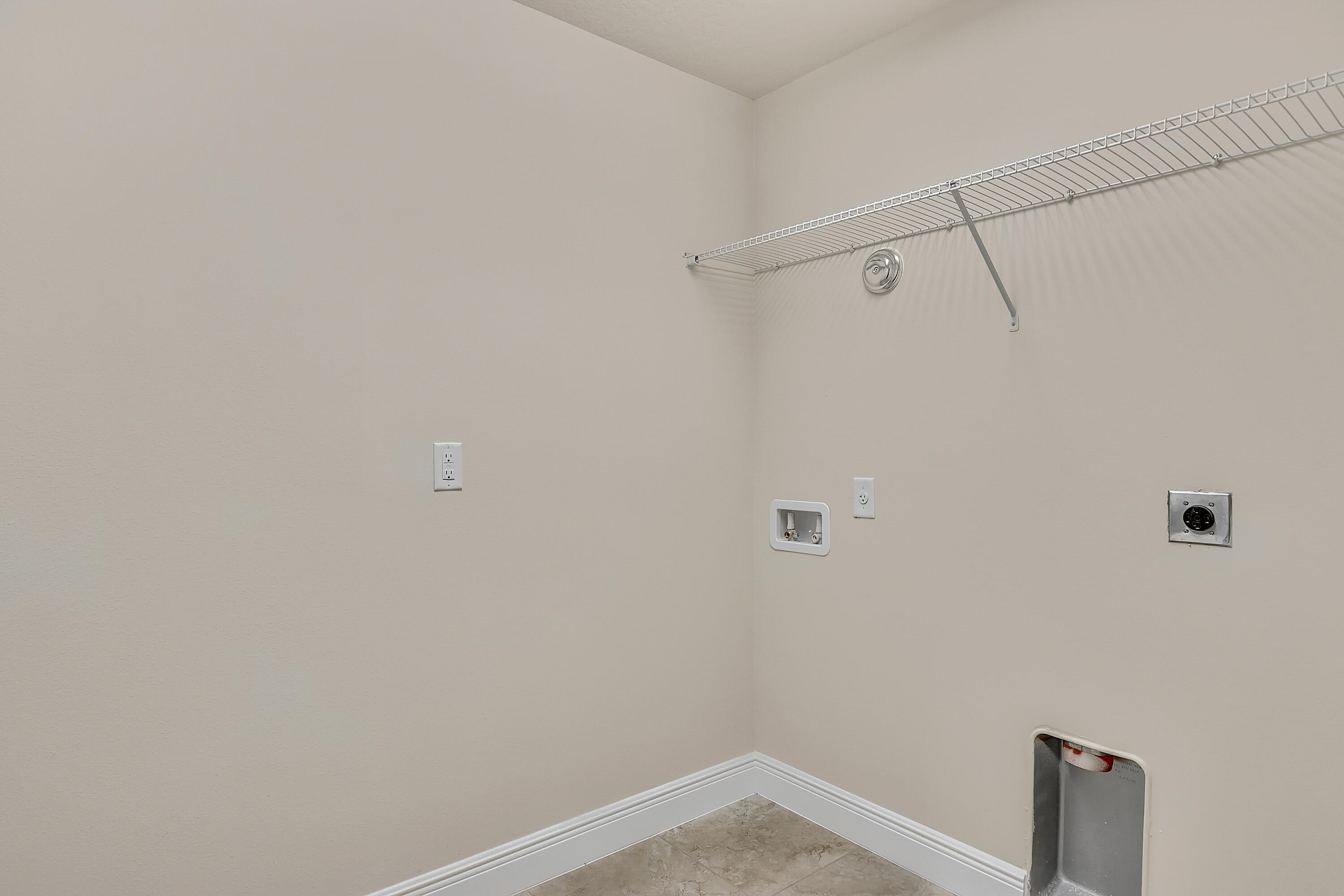5363 Vespera Street Fort Pierce, FL 34951 - Photo 8 of 30 D2B894B2-4CB6-4AE9-9705-464E3130E468