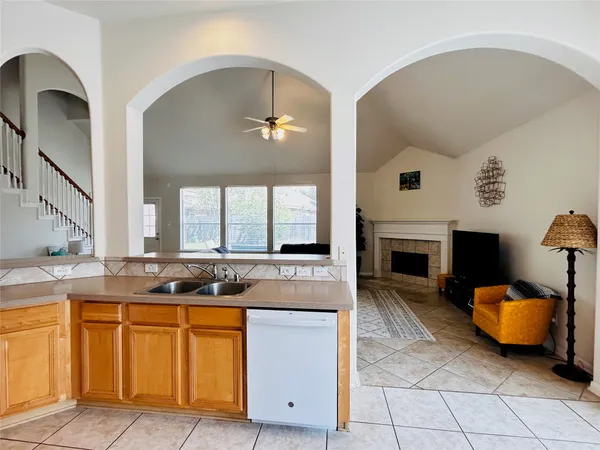 $2,300 | 21726 Hannover Village Drive, Spring, TX 77388