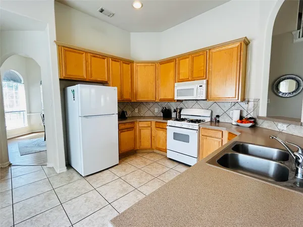 $2,300 | 21726 Hannover Village Drive, Spring, TX 77388