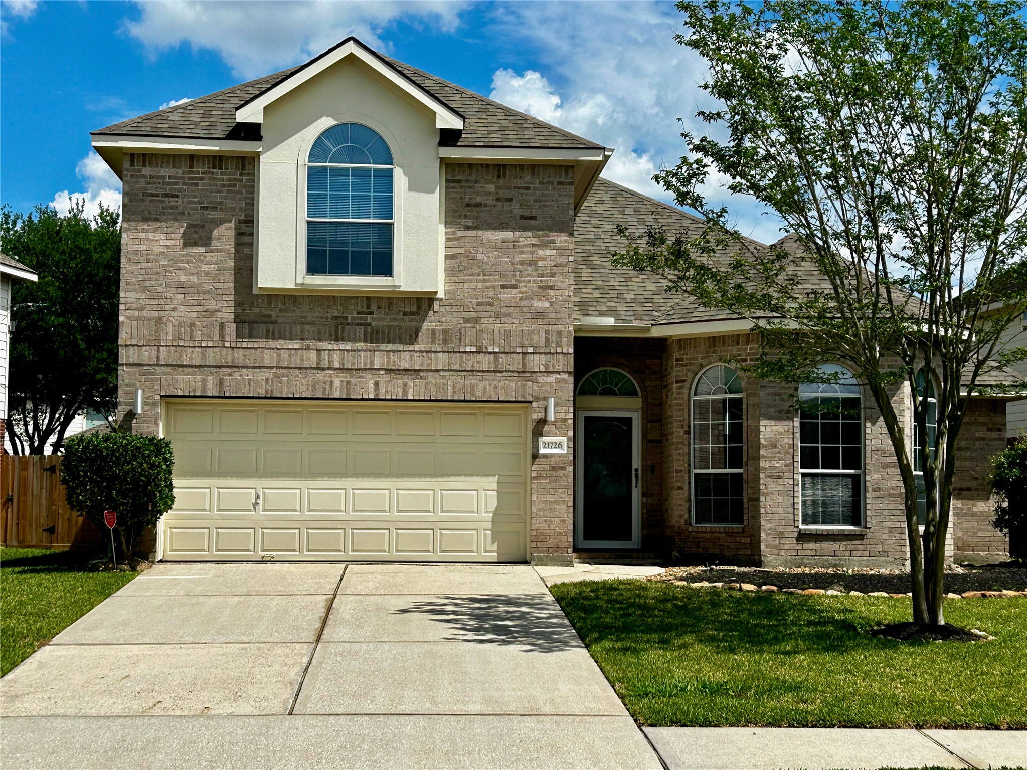 21726 Hannover Village Drive Spring, TX 77388 - Photo 2 of 36