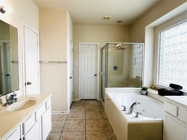 $2,300 | 21726 Hannover Village Drive, Spring, TX 77388