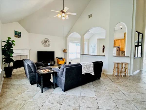 $2,300 | 21726 Hannover Village Drive, Spring, TX 77388