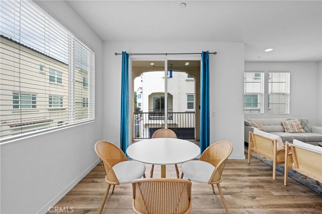 322 Ford Road Costa Mesa, CA 92627 - Photo 6 of 24