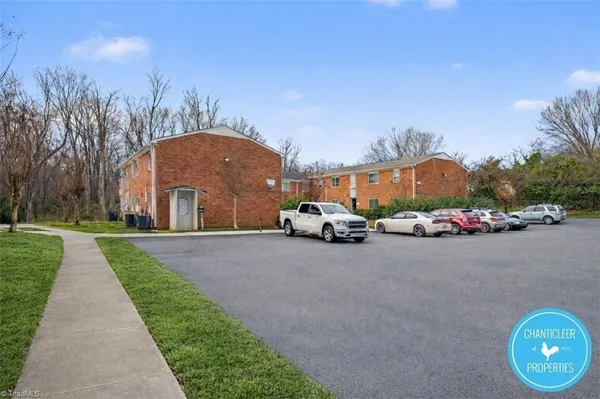 $850 | 1500 Autumn Drive, Unit 1, Greensboro, NC 27405