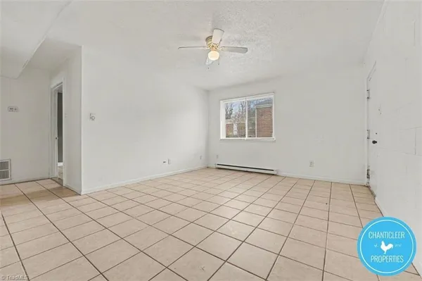 $850 | 1500 Autumn Drive, Unit 1, Greensboro, NC 27405