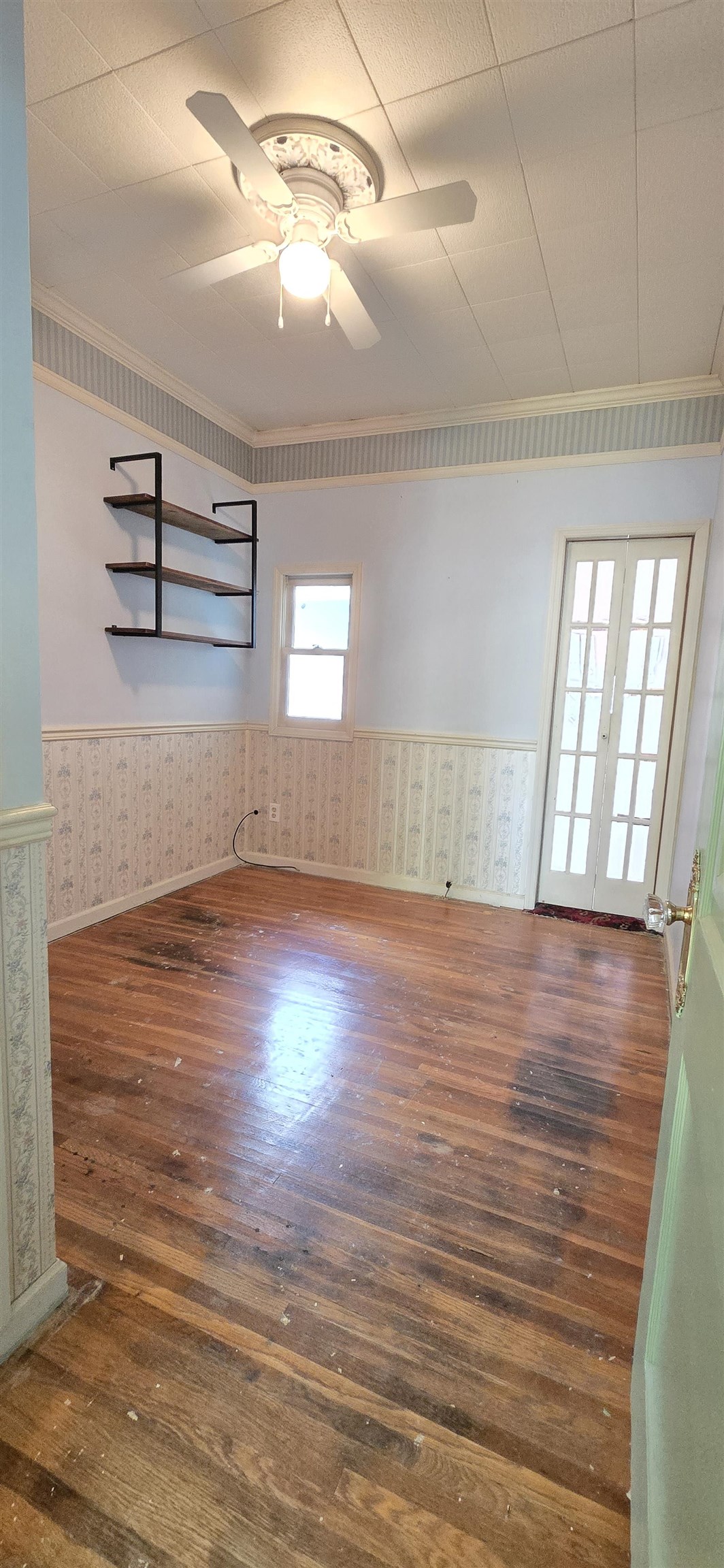 738 Clark Street Thermopolis, WY 82443 - Photo 10 of 19