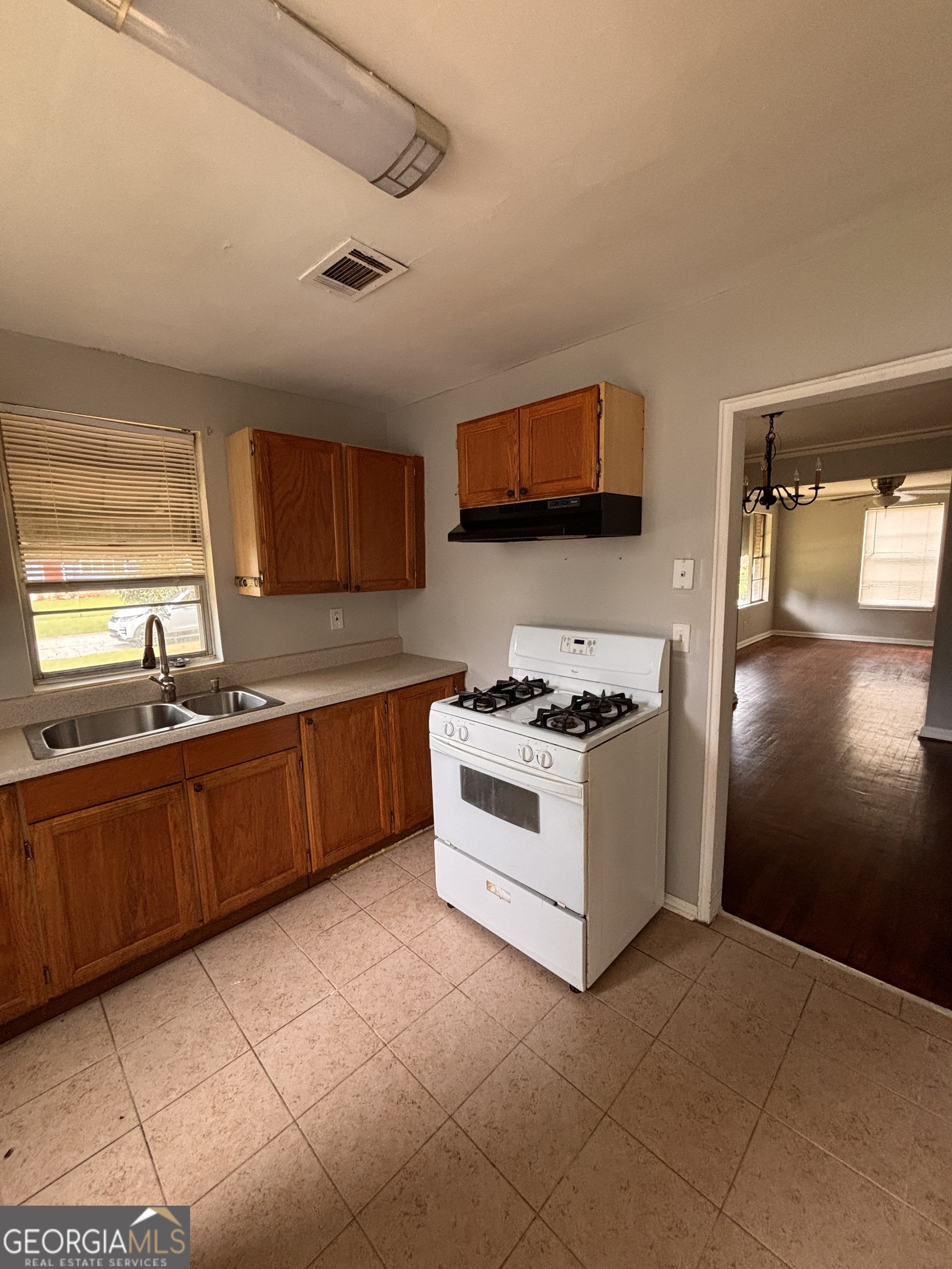 1960 Willa Drive Decatur, GA 30032 - Photo 5 of 7