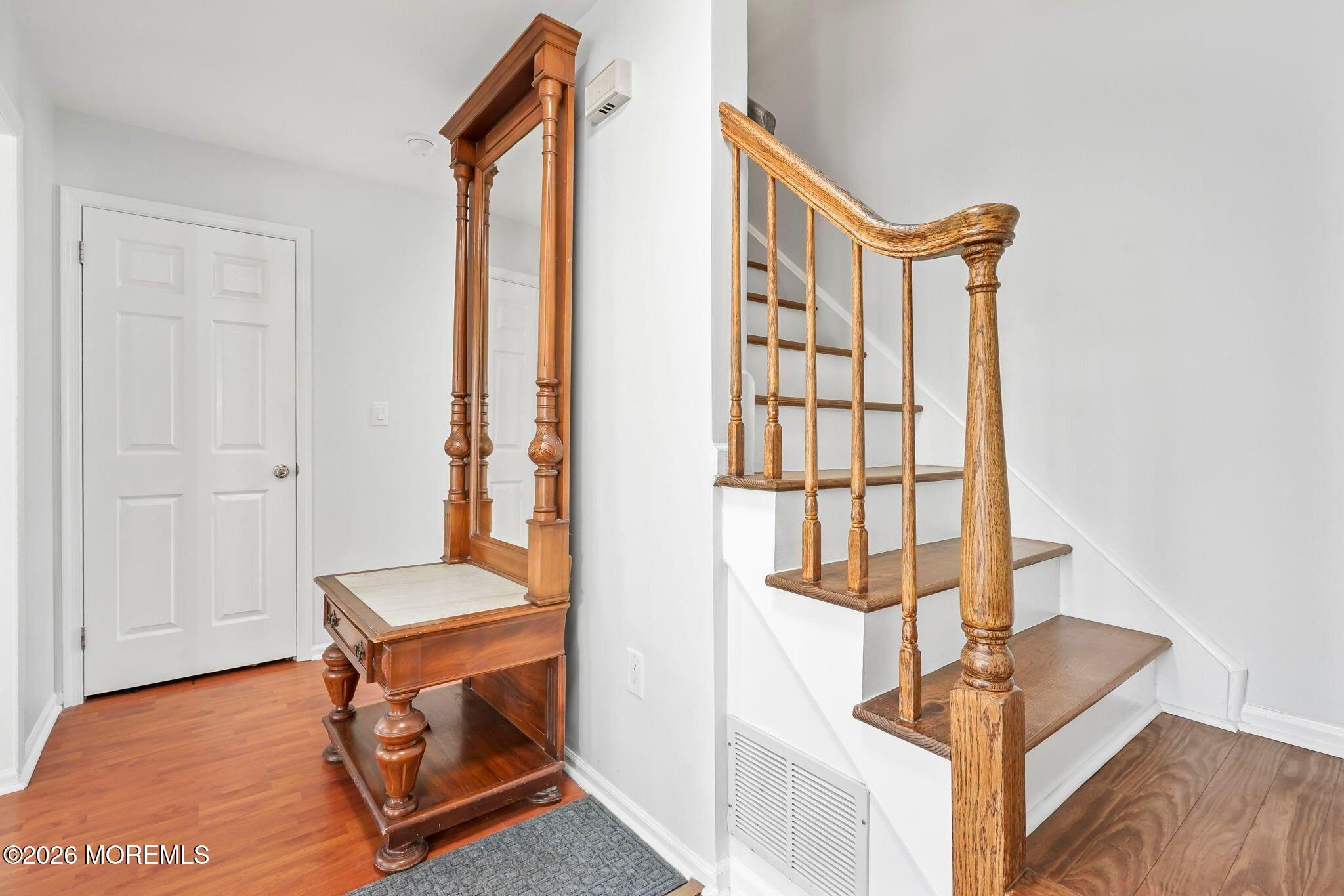 4 Winsted Drive Howell, NJ 07731 - Photo 5 of 27 5-web-or-mls-109a703a-d7c9-4d4f-94a6-e57