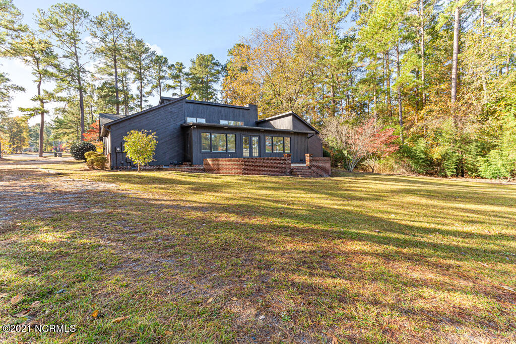 3 Indigo Road Whispering Pines, NC 28327 - Photo 48 of 53 3 Indigo-LR-JFP-43