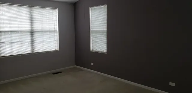 $1,850 | 124 East Bailey Road, Unit A, Naperville, IL 60565