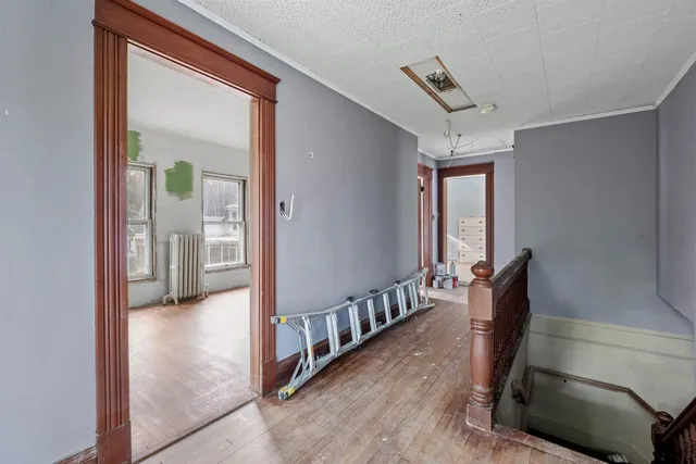 $200,000 | 9 Fairview Street, Springfield, VT 05156