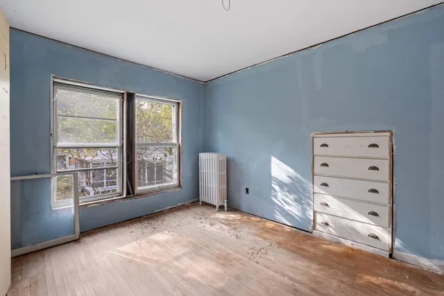 $200,000 | 9 Fairview Street, Springfield, VT 05156