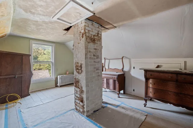 $200,000 | 9 Fairview Street, Springfield, VT 05156