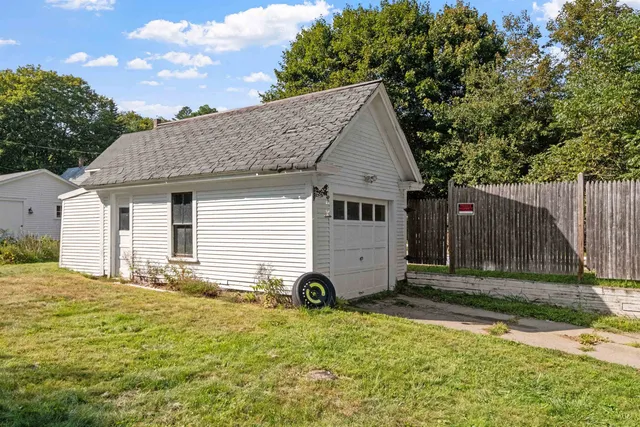 $200,000 | 9 Fairview Street, Springfield, VT 05156