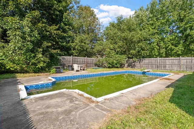 $200,000 | 9 Fairview Street, Springfield, VT 05156