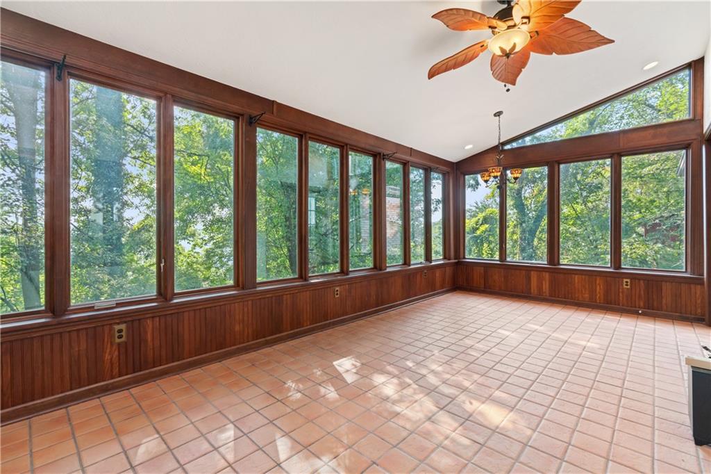 33 Roxbury Road Pittsburgh, PA 15221 - Photo 11 of 28 Gallery Image 11