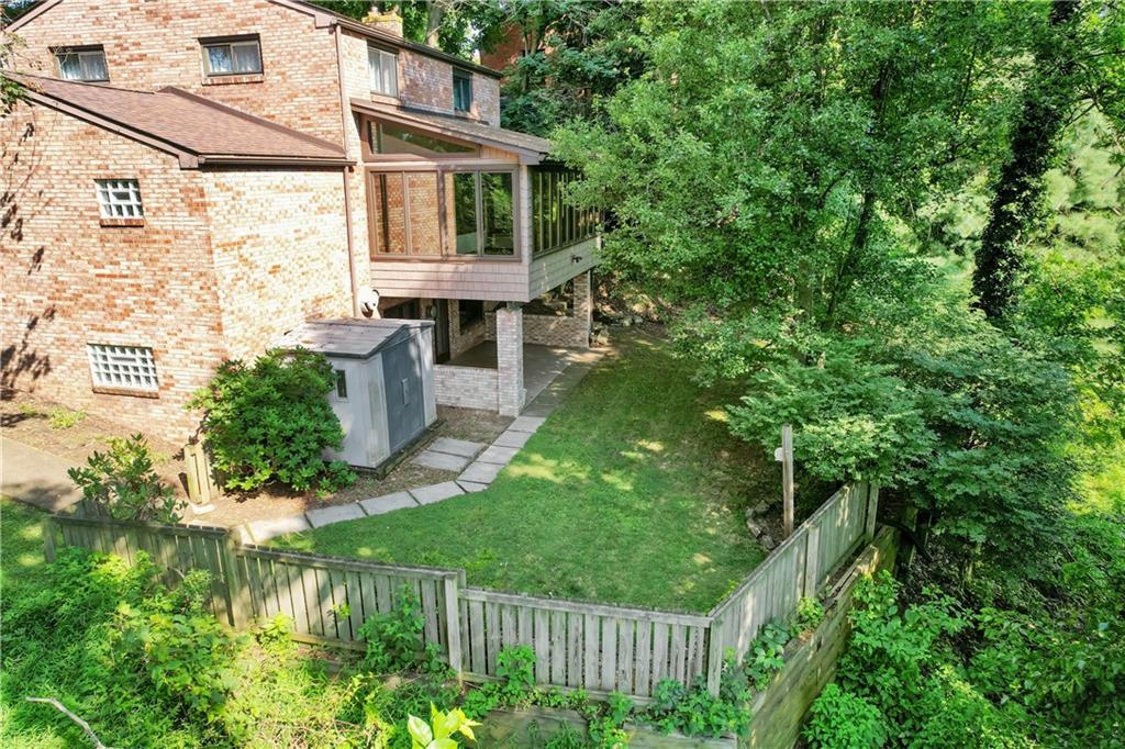 33 Roxbury Road Pittsburgh, PA 15221 - Photo 25 of 28 Backyard aerial view