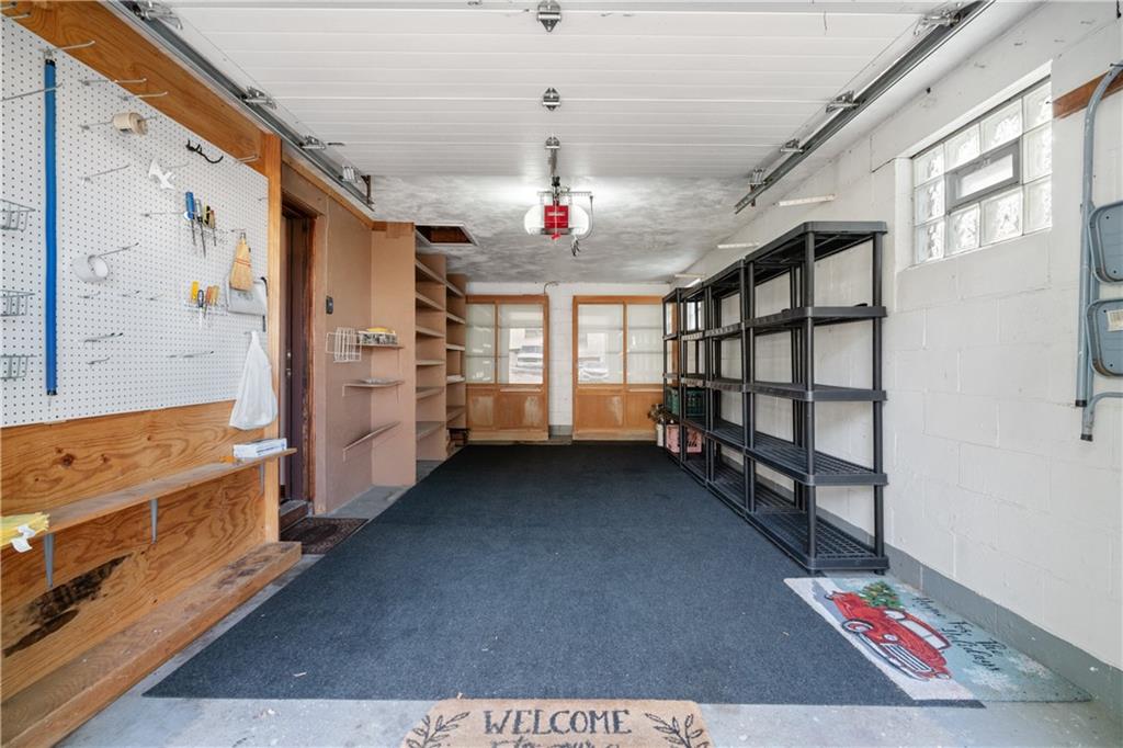 33 Roxbury Road Pittsburgh, PA 15221 - Photo 3 of 28 Gallery Image 3