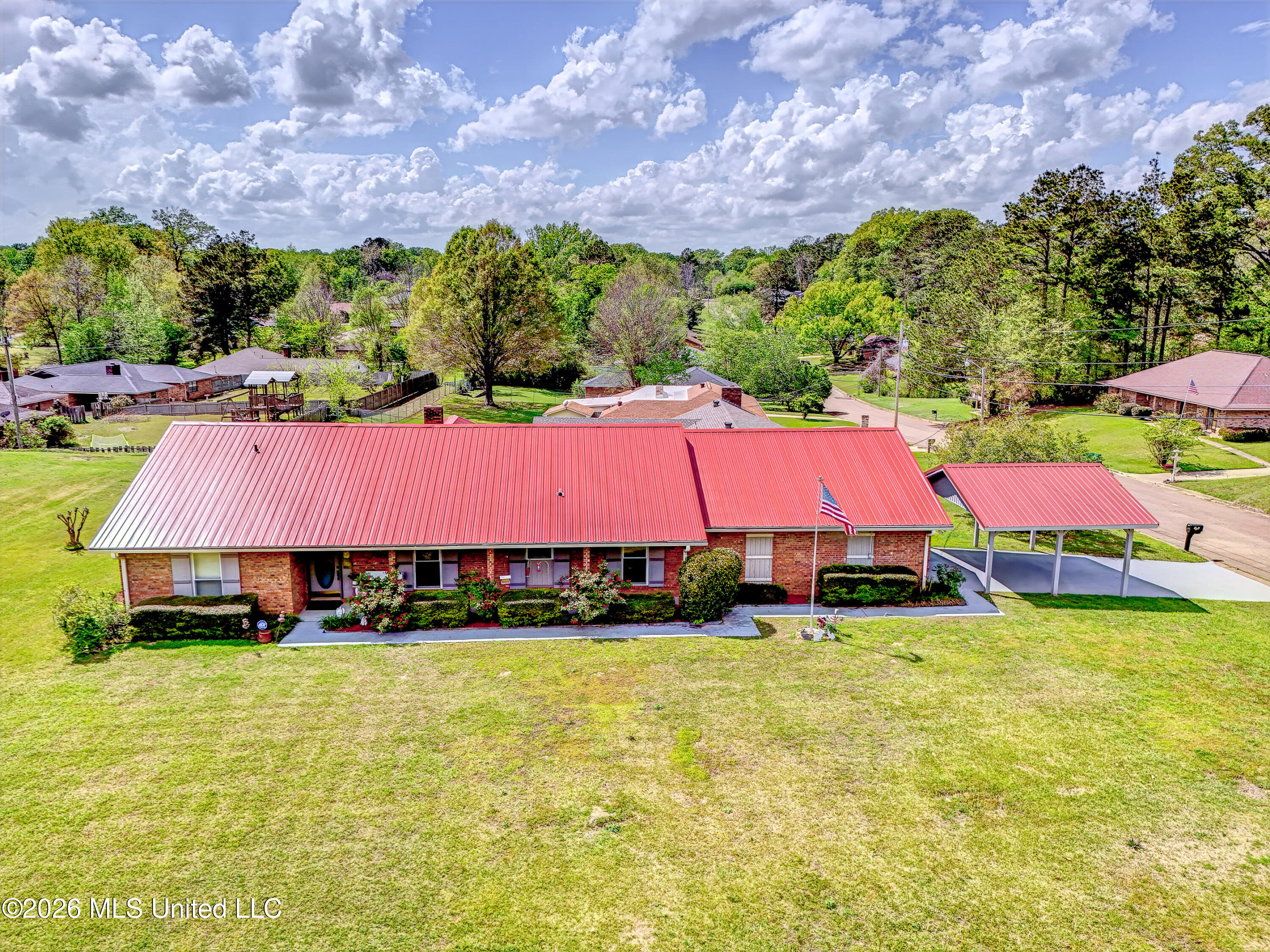 444 Ridgewood Street, Unit 444 Vicksburg, MS 39180 - Photo 2 of 25 Aerial Main View