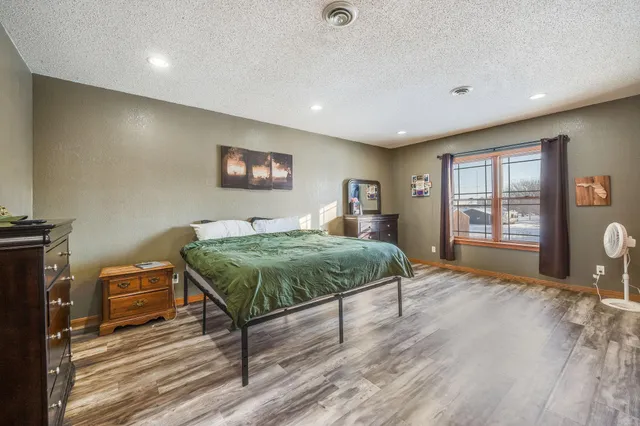 $325,000 | 211 South Dugan Street, Welcome, MN 56181