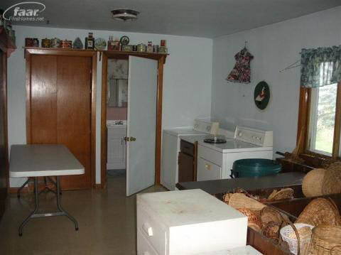 615 West Braden Road Perry, MI 48872 - Photo 7 of 14 20192420-6.JPG
