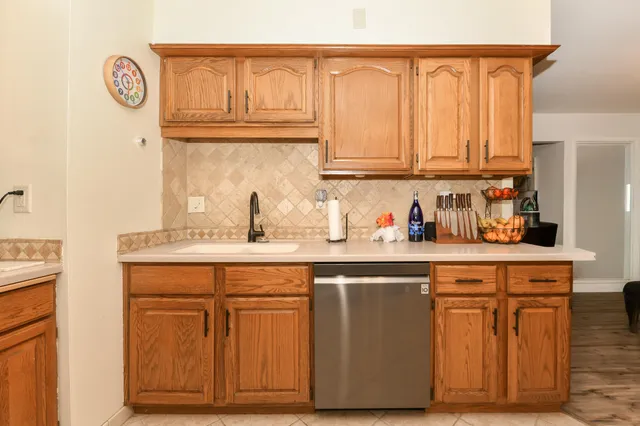 $202,000 | 5075 Colonial Court, Greenfield, WI 53220