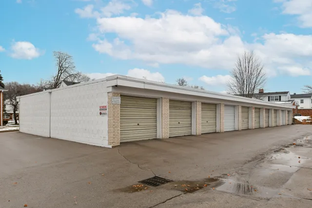 $202,000 | 5075 Colonial Court, Greenfield, WI 53220