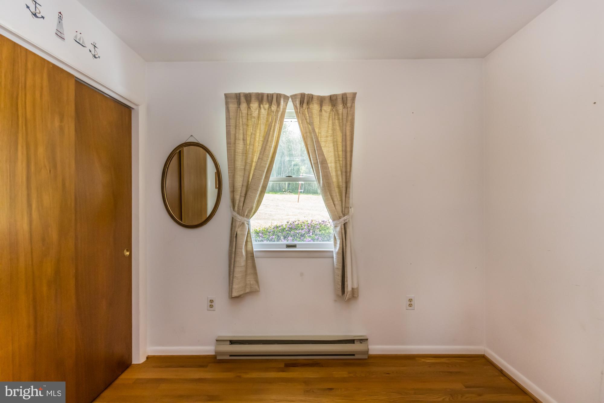 102 Grandview Road Downingtown, PA 19335 - Photo 38 of 43 MIL suite office/sewing room